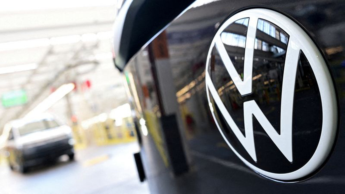 Volkswagen 50 bin yeni işten çıkarma ve dört fabrika için yeniden yapılandırmada anlaştı