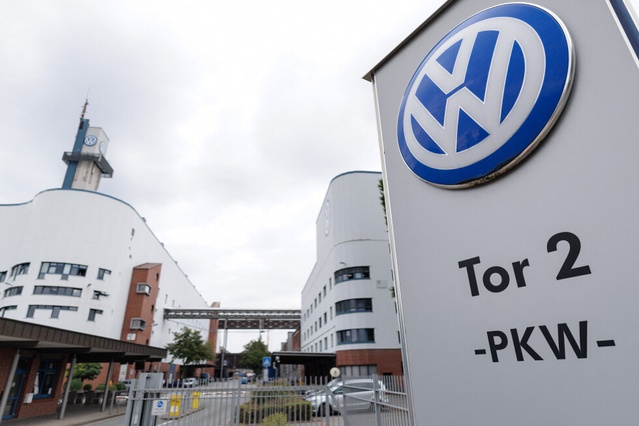 Volkswagen'de 50 bin kişilik iş gücü azaltımı ve 4 fabrika kapanışı onaylandı