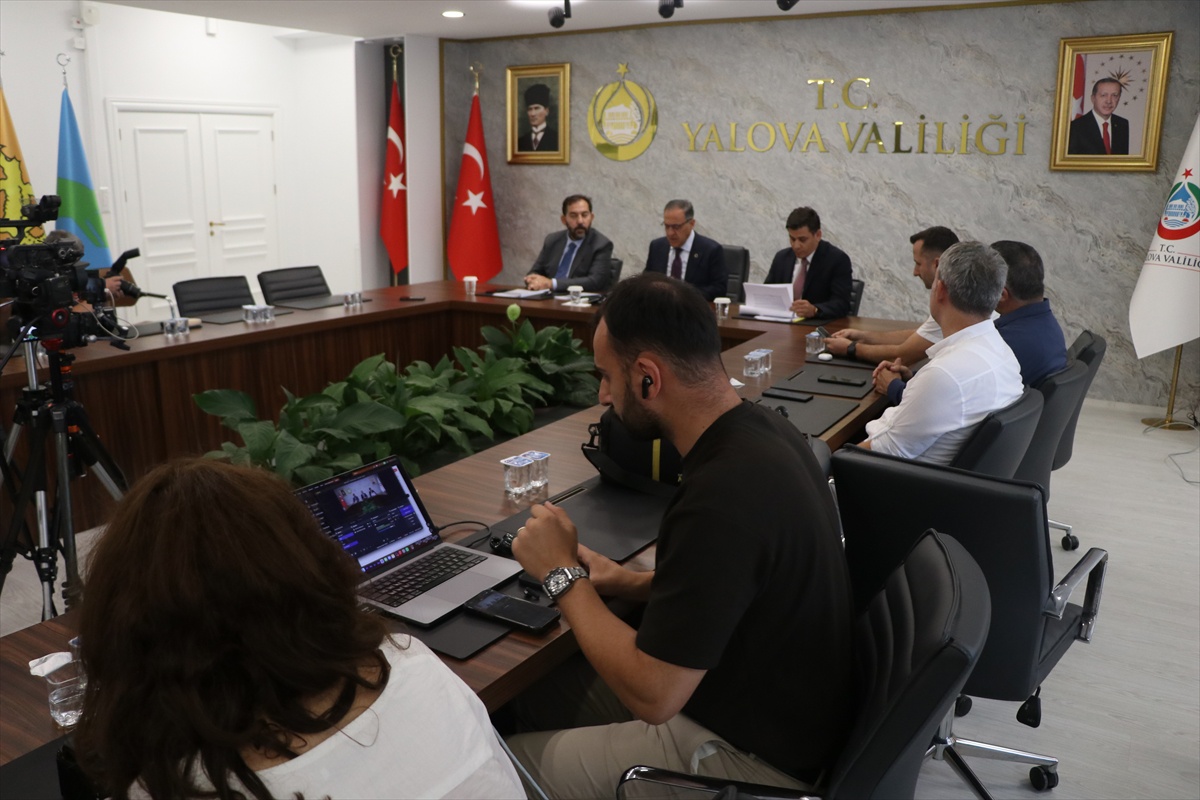 Yalova'da spor ve su yatırımları için 900 milyon liralık kaynak sağlandı, Vali Usta açıkladı