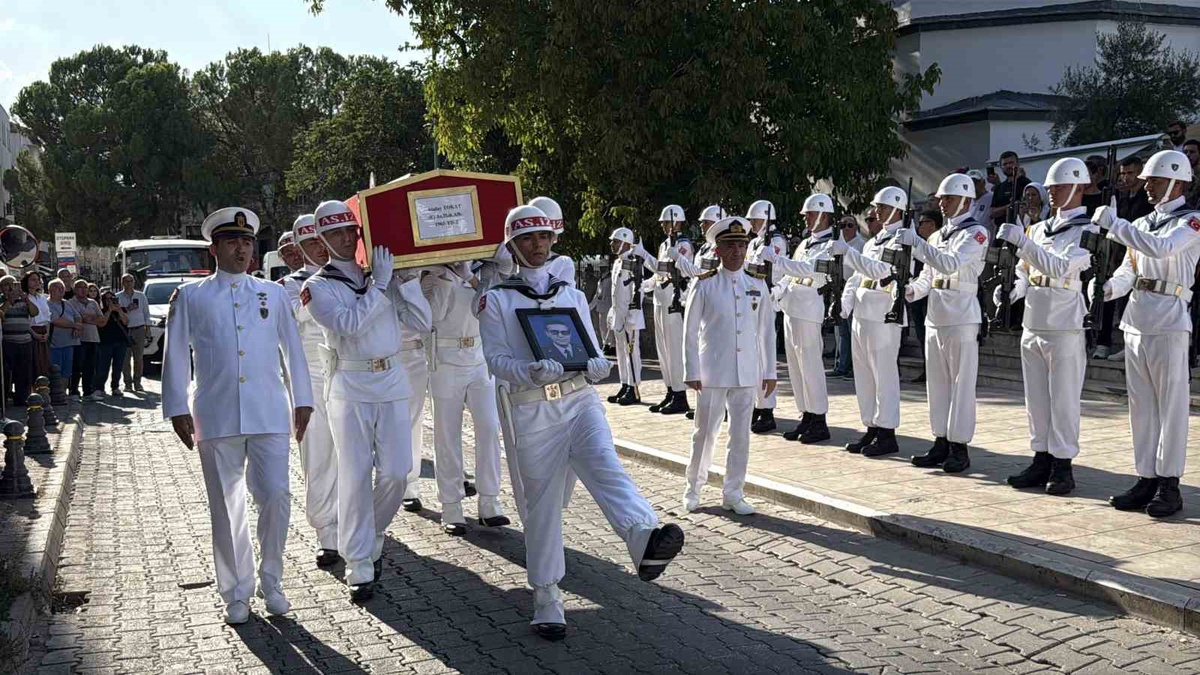 Emekli Hakim Albay Atalay Tokat, Muğla Menteşe'de askeri törenle son yolculuğuna uğurlandı