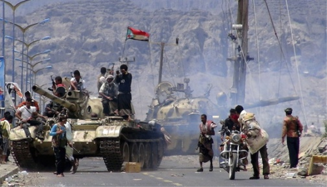Yemen ordusu Taiz'de stratejik Tebbe el-Hazzan mevzisini Husilerden geri aldı