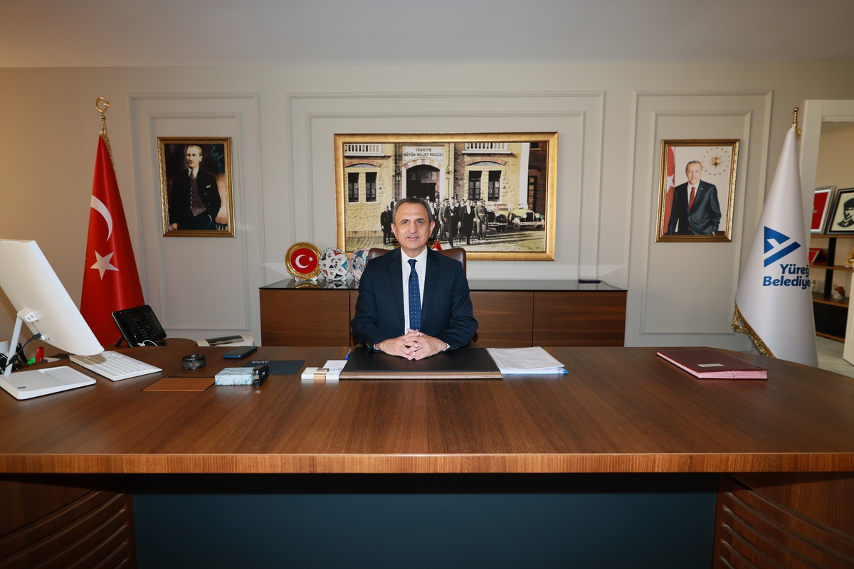 Yüreğir'de Yeni Başkan Vekili Özünal Göreve Başladı