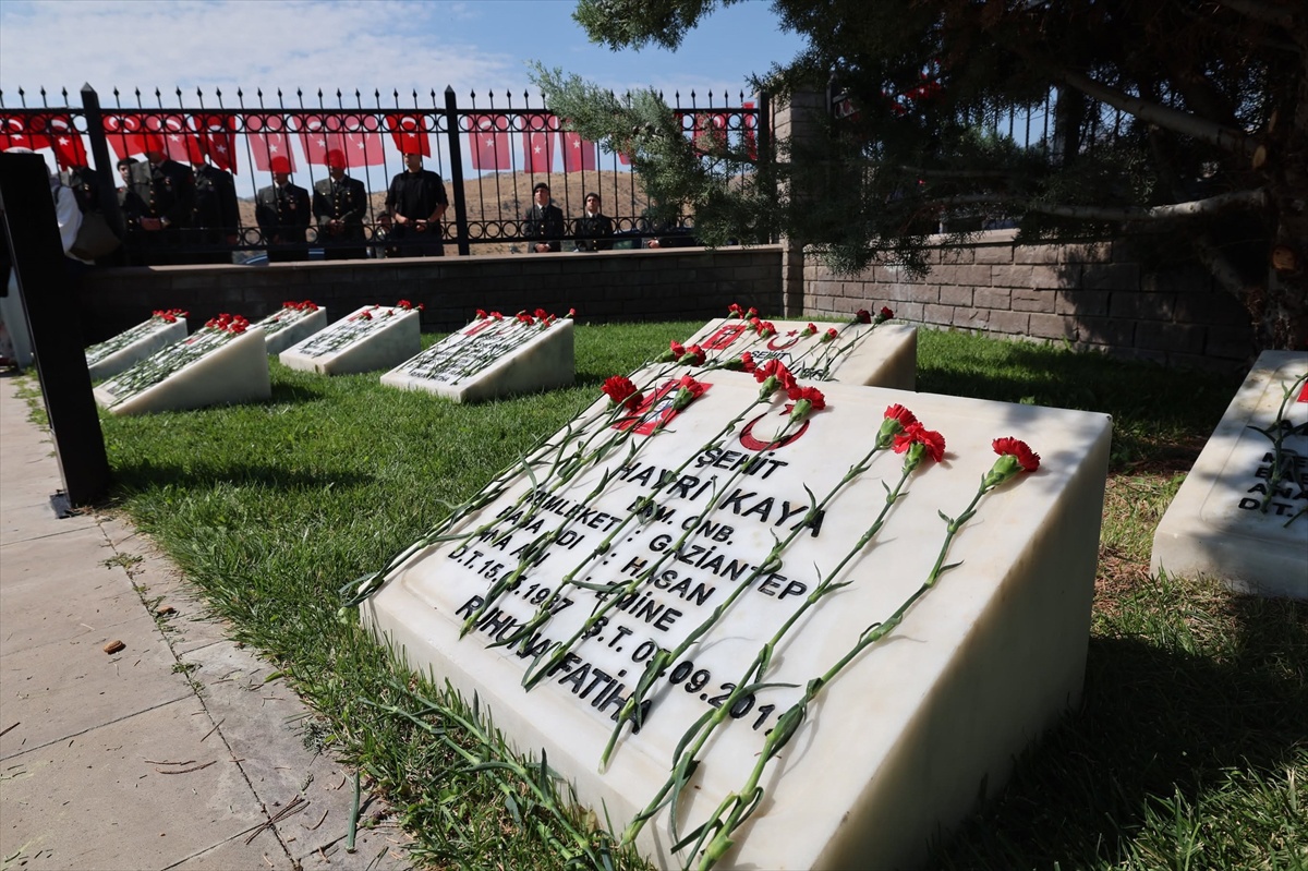 Afyonkarahisar\'da 25 Şehit Asker Anıldı