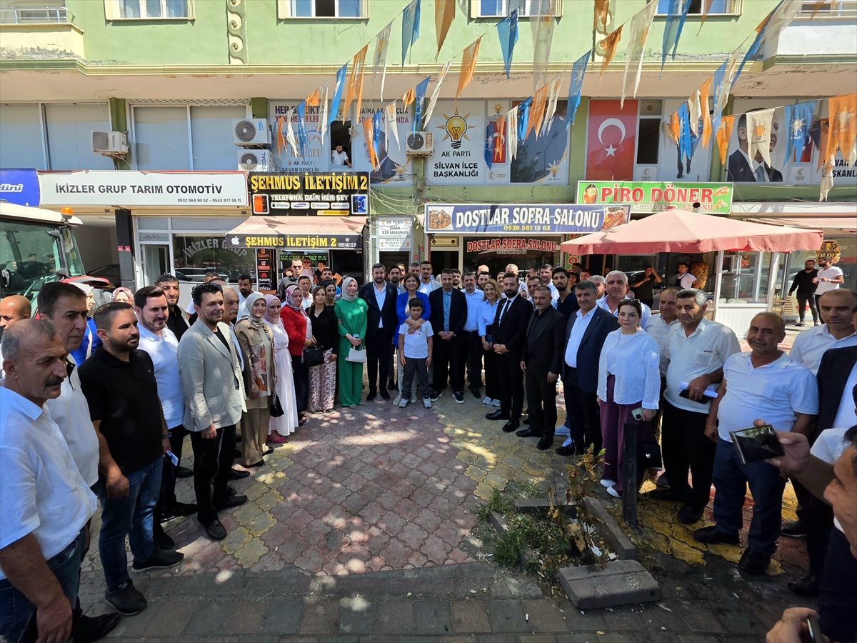 AK Parti Silvan\'da temaslarda bulundu