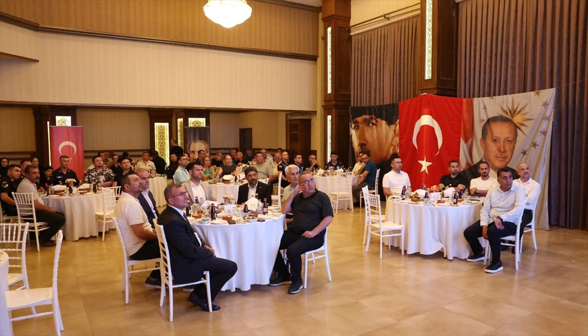 Mersin Zabıta Haftası\'nda emekli personellere plaket verildi