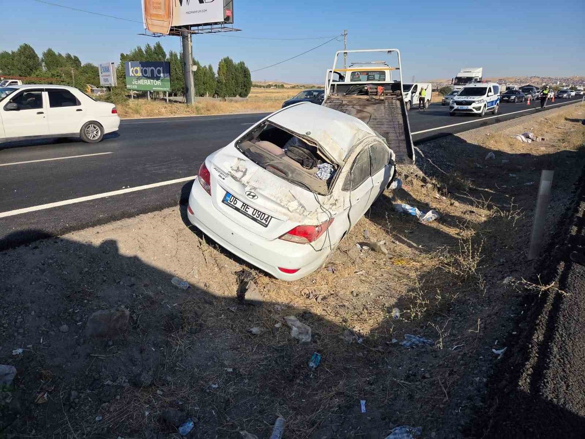 Elmadağ\'da kontrolden çıkan otomobil takla attı, 2\'si çocuk 4 kişi yaralandı