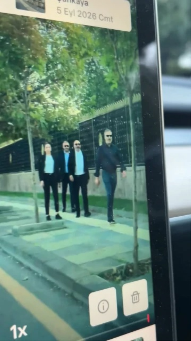 Ankara sokaklarında beklenmedik sürpriz: Otomobilinde dondurma yerken Dışişleri Bakanı Hakan Fidan'a denk geldi