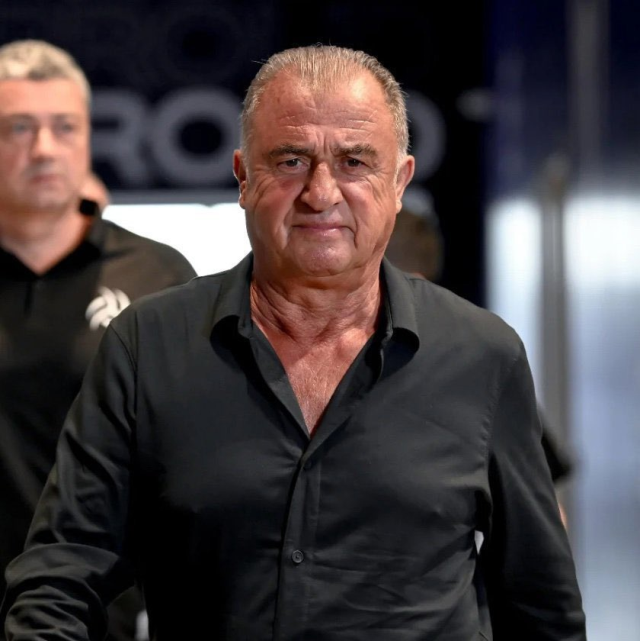 Arda Turan, Fatih Terim derken Trabzonspor bombayı <a class='keyword-sd' href='/fenerbahce/' title='Fenerbahçe'>Fenerbahçe</a>'nin eski hocasıyla patlatıyor