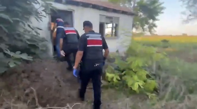 Samsun Bafra'da jandarmadan 63 kilogram esrar operasyonu