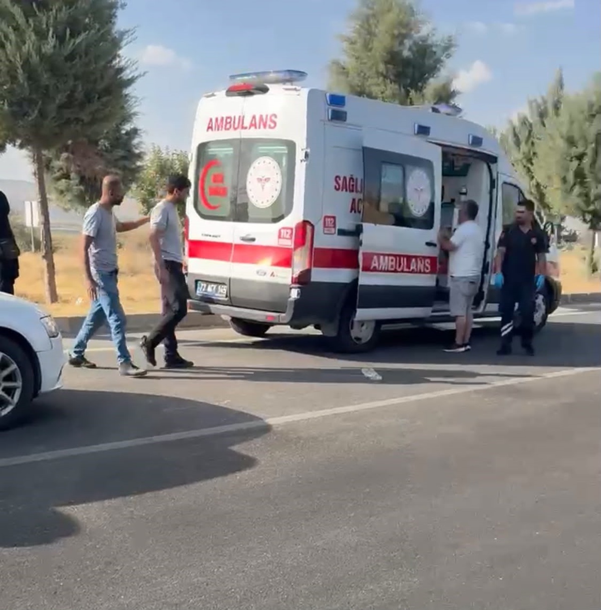 Batman Kozluk'ta iki otomobil çarpıştı, 4 kişi yaralandı