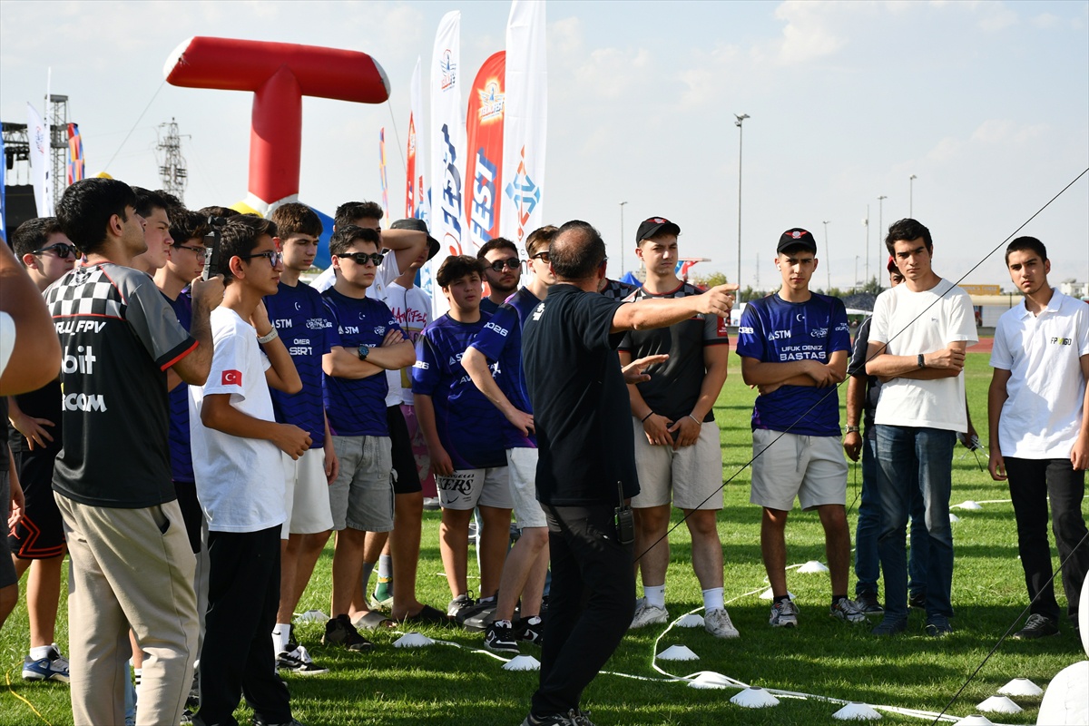 TEKNOFEST Drone Şampiyonası\'nın Batman\'daki ikinci etabında 24 sporcu yarıştı