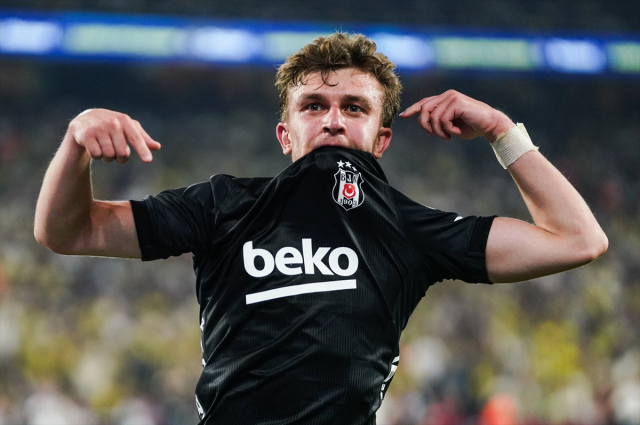 Fenerbahçe'ye sahasında büyük şok! Öne geçtikleri derbiyi kaybettiler