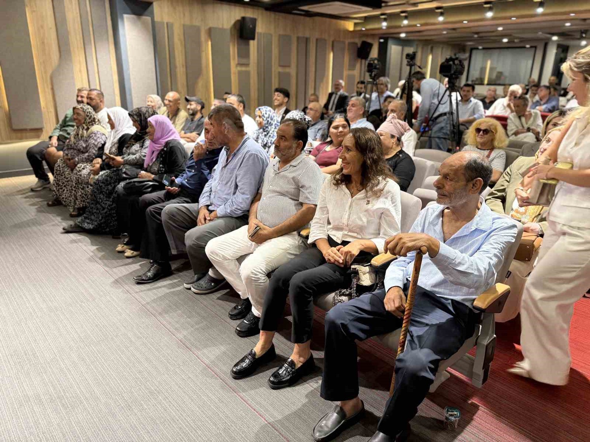 CHP İstanbul İl Başkanı Tekin: Üsküdar\'da gözaltılar serbest kalmadan seçime girmeyiz