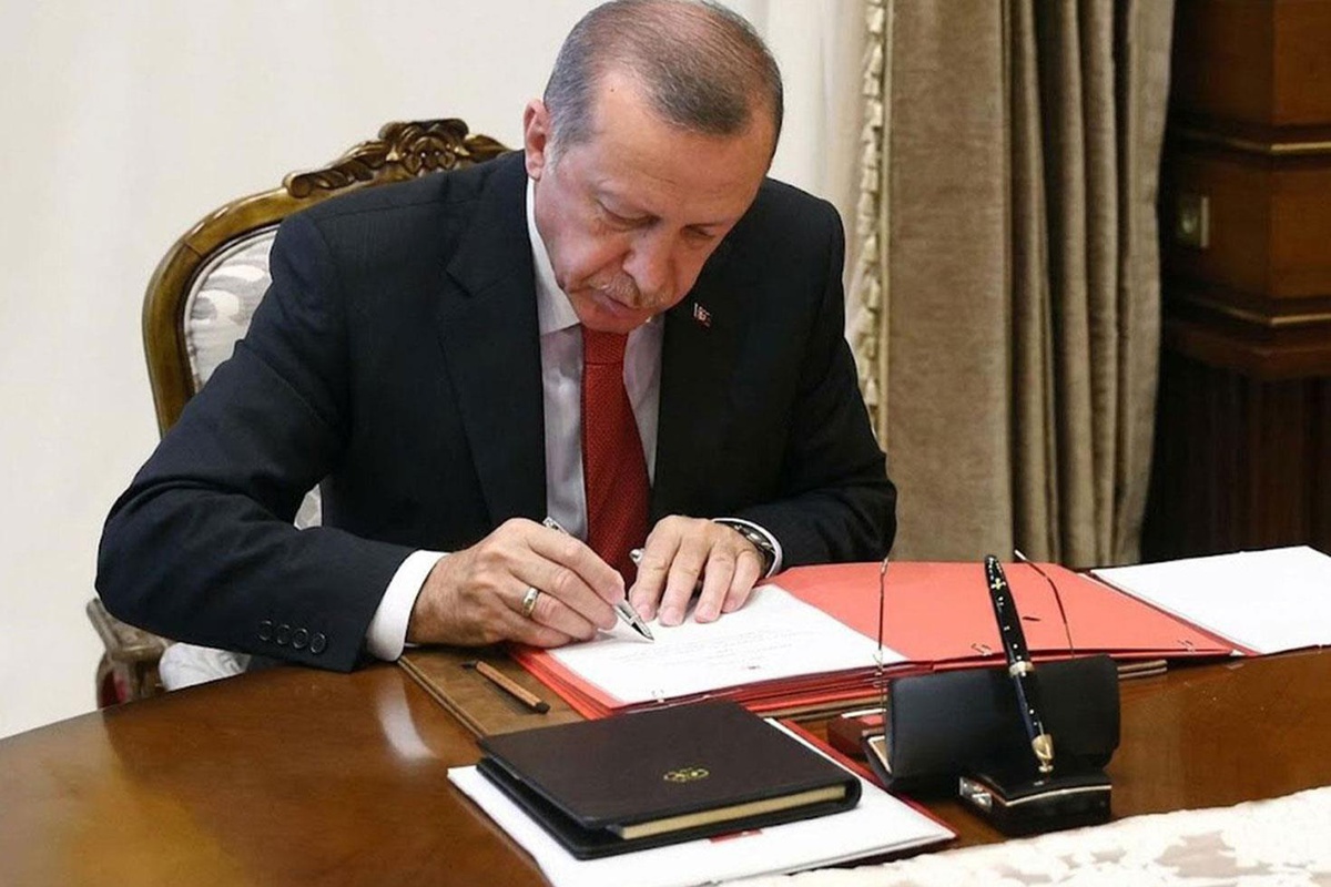 Cumhurbaşkanı Erdoğan\'dan 4 bakanlıkta atama ve görevden alma kararları