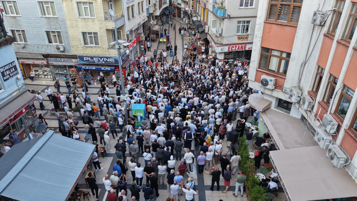 Dervişoğlu memleketi Fatsa\'da esnafı ziyaret edip vatandaşa hitap etti