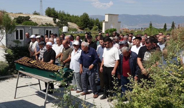 Burdur'da düğünü öncesi motosiklet kazasında ölen İsmail Arpağ toprağa verildi