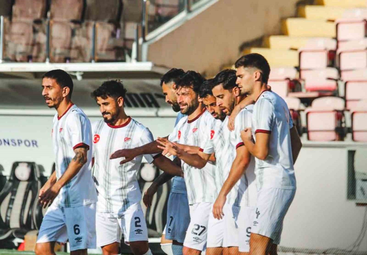 Elazığspor, Sezonun İlk Maçında Sebatspor'u Seyircisiz Ağırlayacak