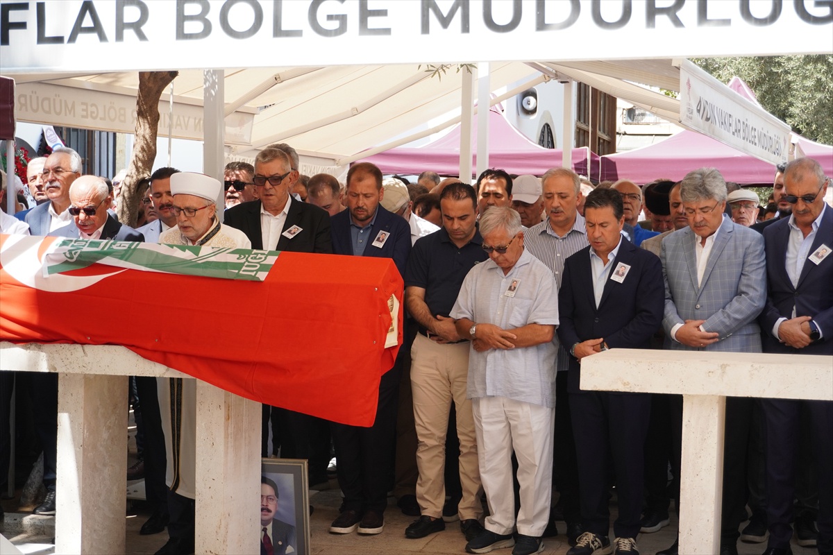 Eski Milletvekili Latif Sakıcı, Muğla\'da düzenlenen törenle son yolculuğuna uğurlandı