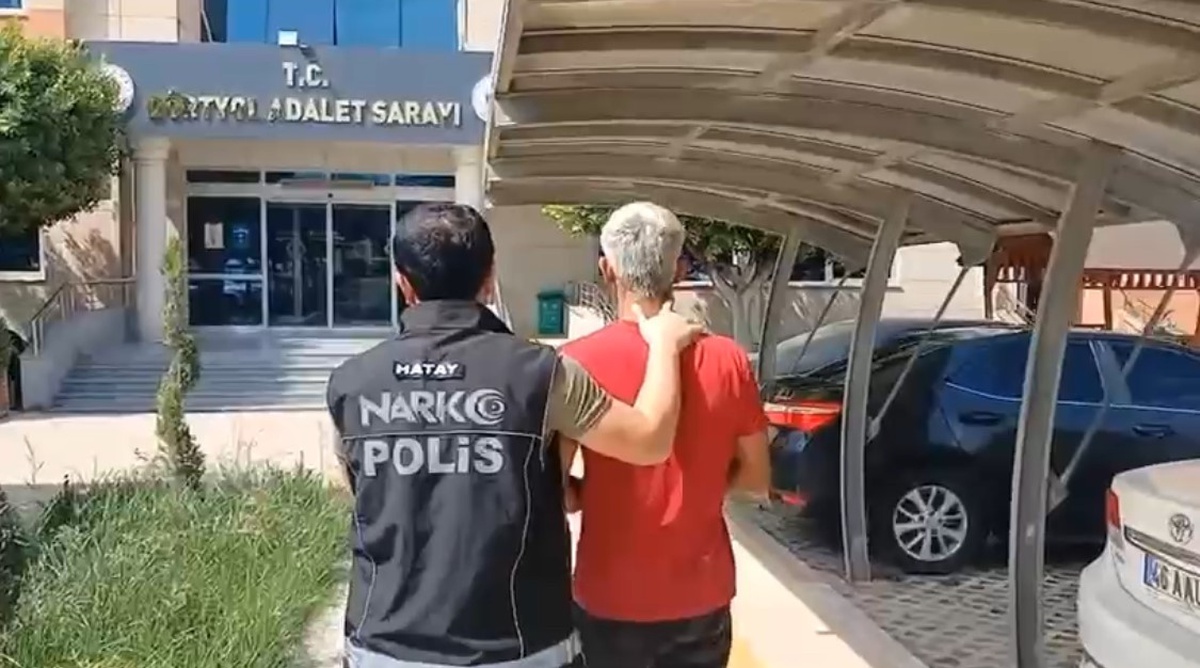Hatay İskenderun ve Dörtyol\'daki uyuşturucu operasyonunda 4 şüpheli tutuklandı