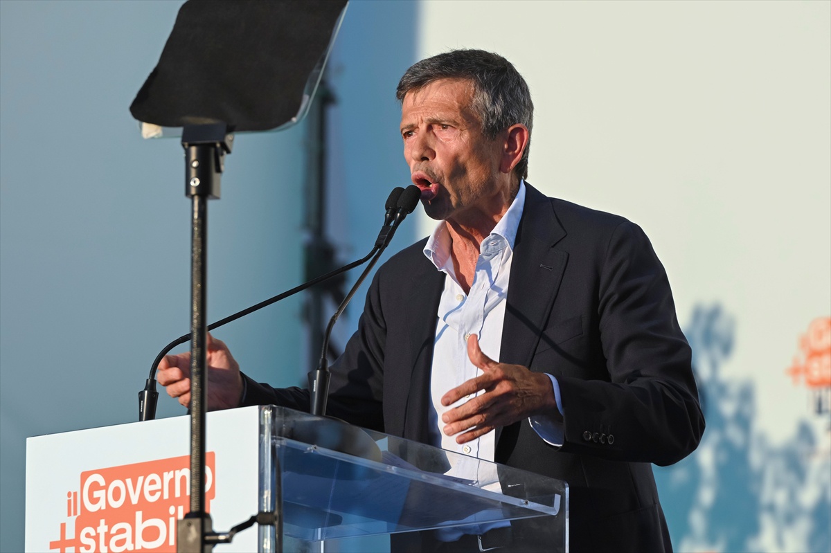 Meloni: İtalya istikrarı yakaladı, bu ilk büyük reform