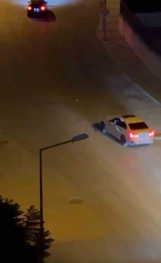 İzmir Gaziemir'de drift atan sürücüye 140 bin TL ceza kesildi, aracı 60 gün men edildi