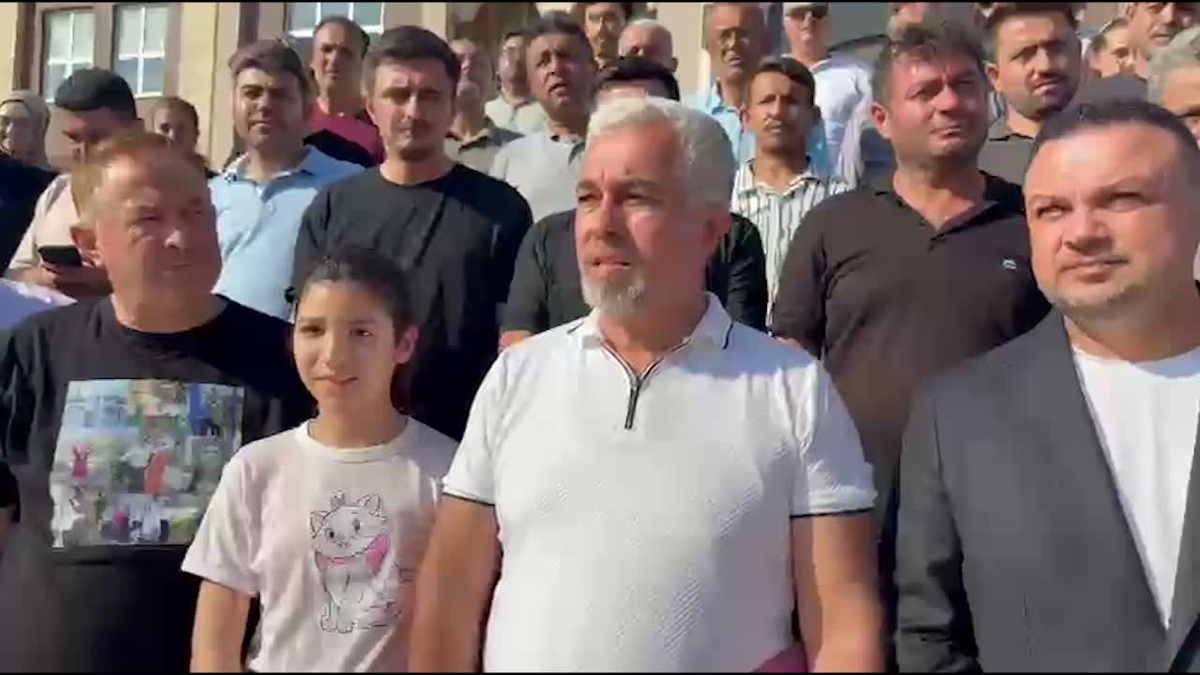 Kahramanmaraş\'ta okul saldırısı davasında tahliye edilen sanığın annesine yakalama kararı