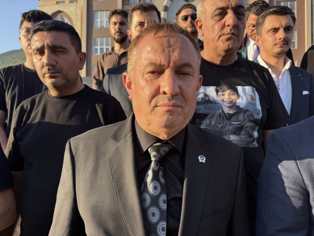 Okul saldırısı davasında anne tahliye edildi, baba tutuklu kaldı
