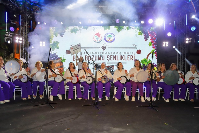 Kırklareli'nde Yayla Şenlikleri ritim grupları ve halk oyunlarıyla sürüyor