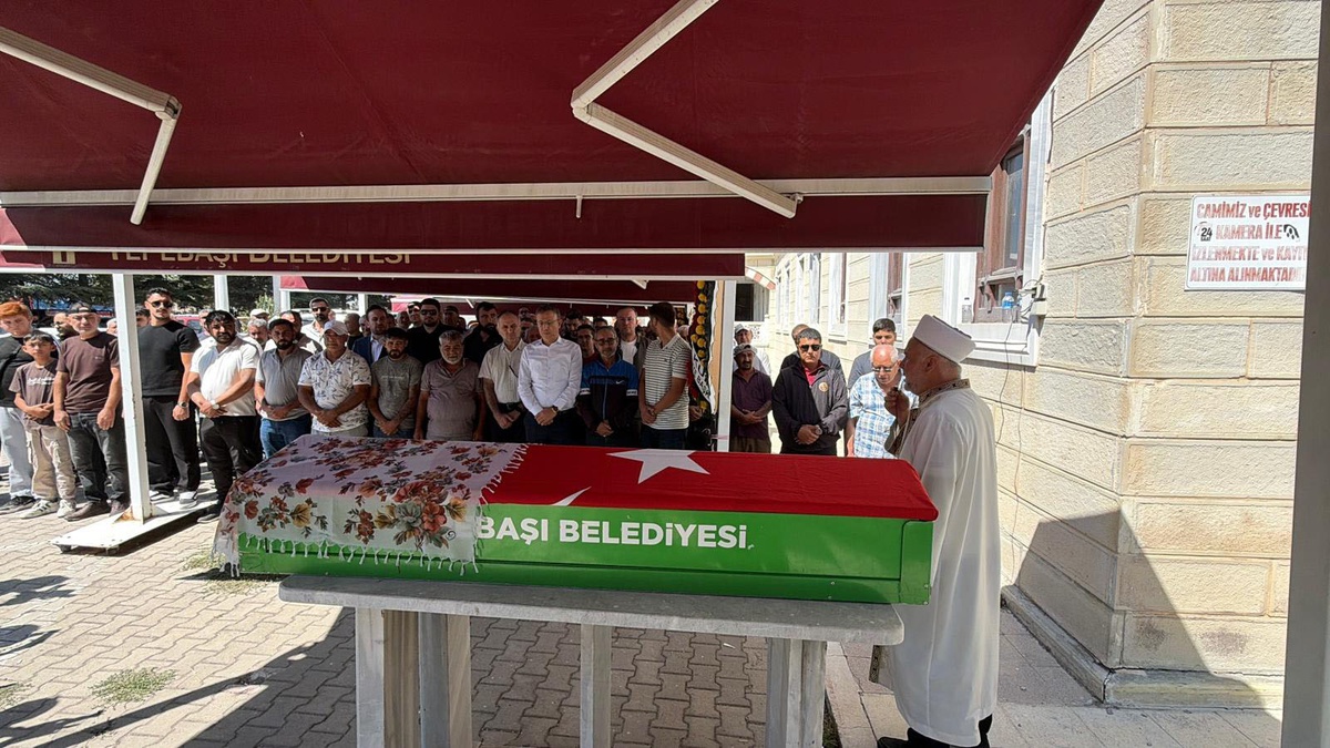 Girne\'deki gemi kazasında ölen 5 çocuk annesi Eskişehir\'de son yolculuğuna uğurlandı