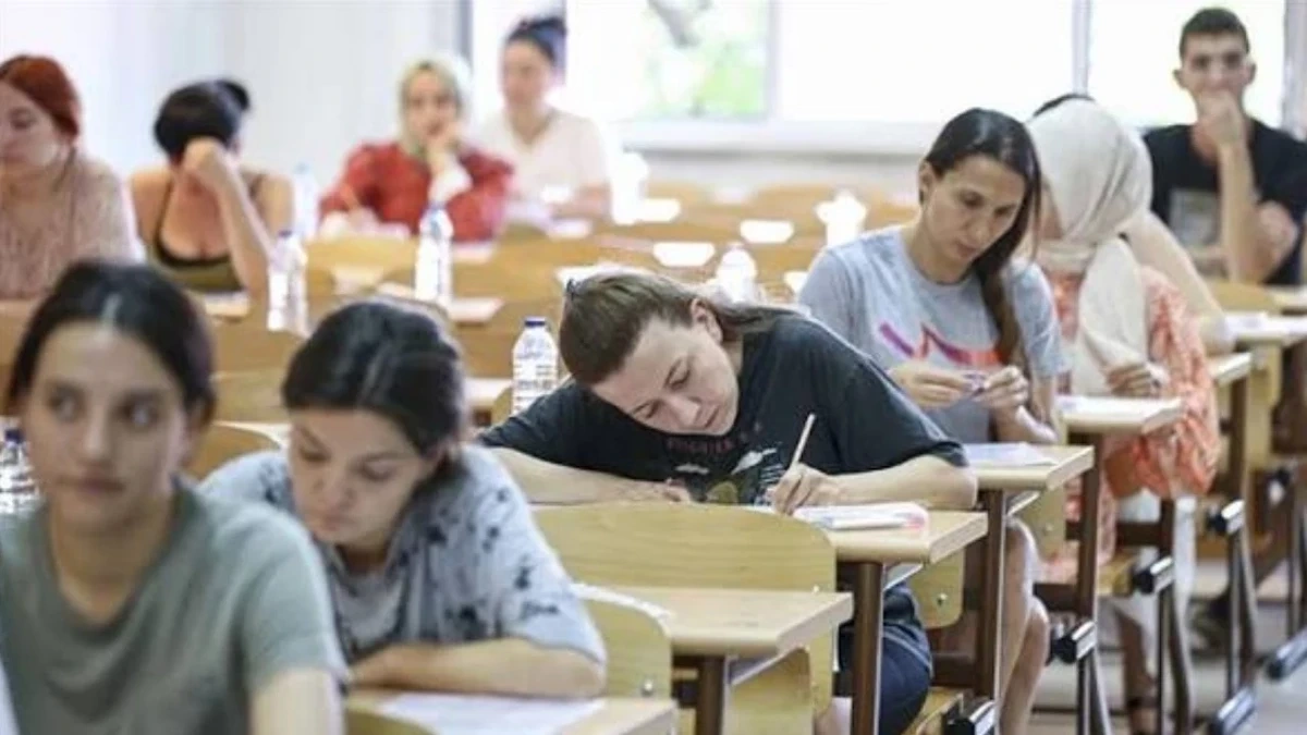 KPSS Lisans ilk oturumu bitti, ÖSYM\'nin cevap anahtarını açıklaması bekleniyor
