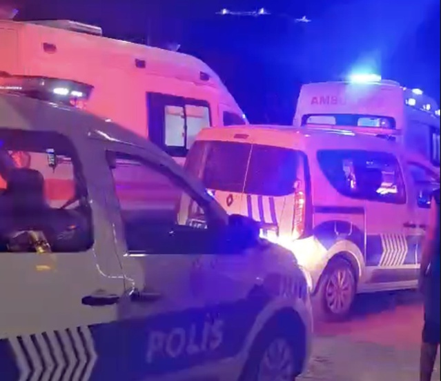 Manisa Turgutlu'da bıçaklı sopalı kavgada 7 kişi yaralandı