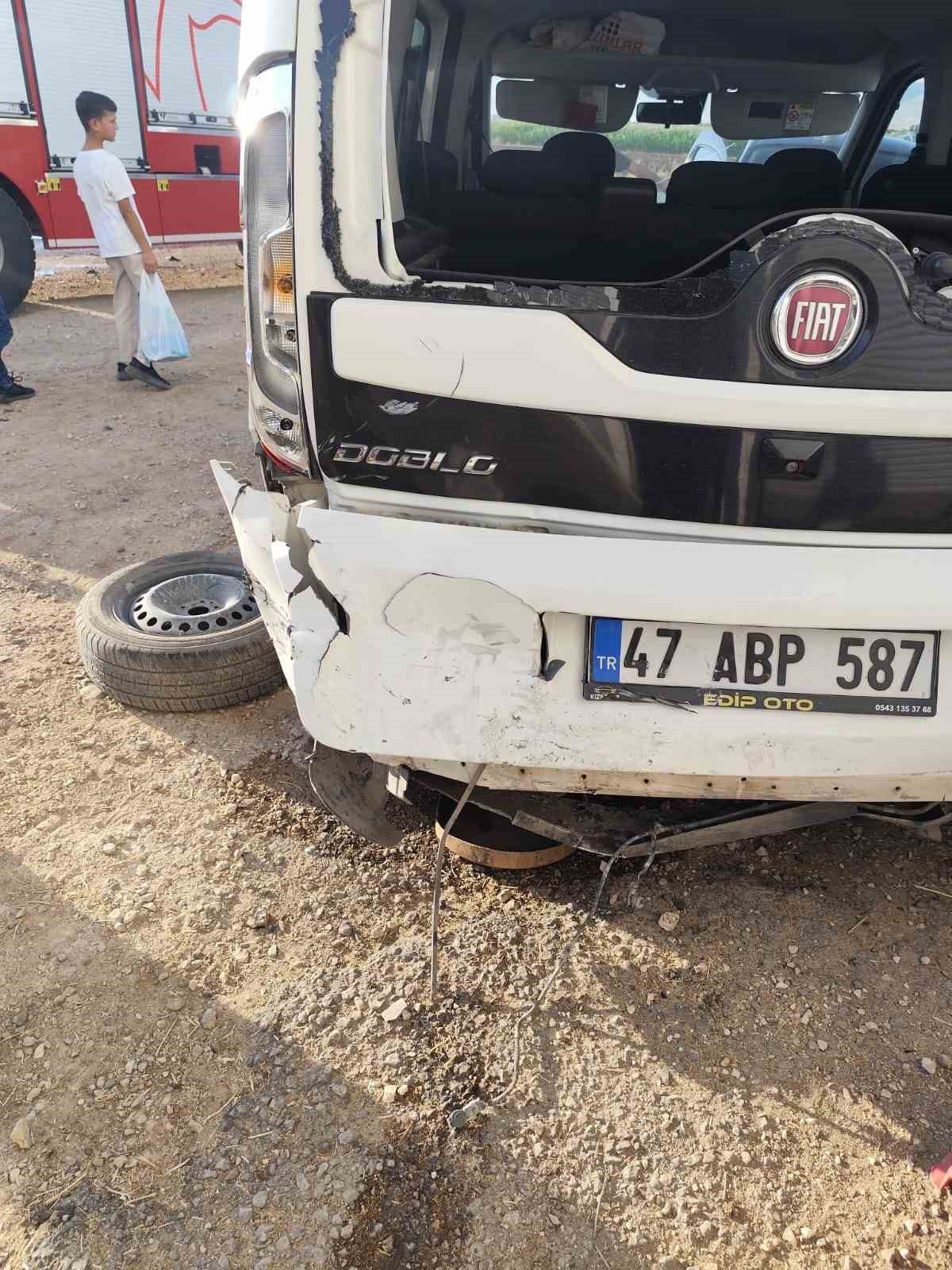 Mardin Kızıltepe'de araçlar çarpıştı, otomobil sürücüsü yaralanarak hastaneye kaldırıldı