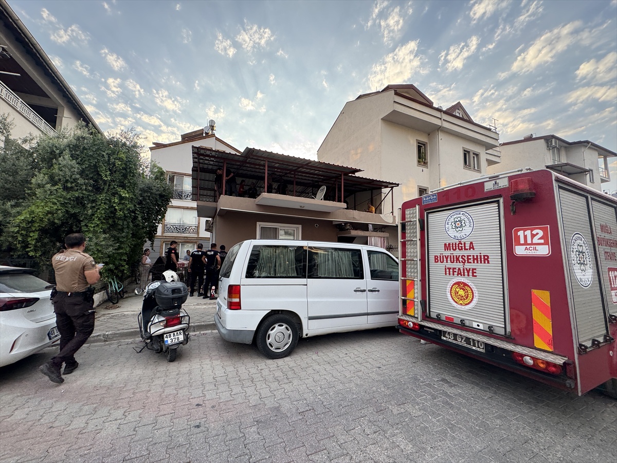 Fethiye\'de tamirat için gittiği binada asansör boşluğuna düşen işçi yaşamını yitirdi