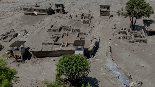 Nepal'de sel felaketinde can kaybı 1344'e yükseldi, 5 bin kişi kayıp