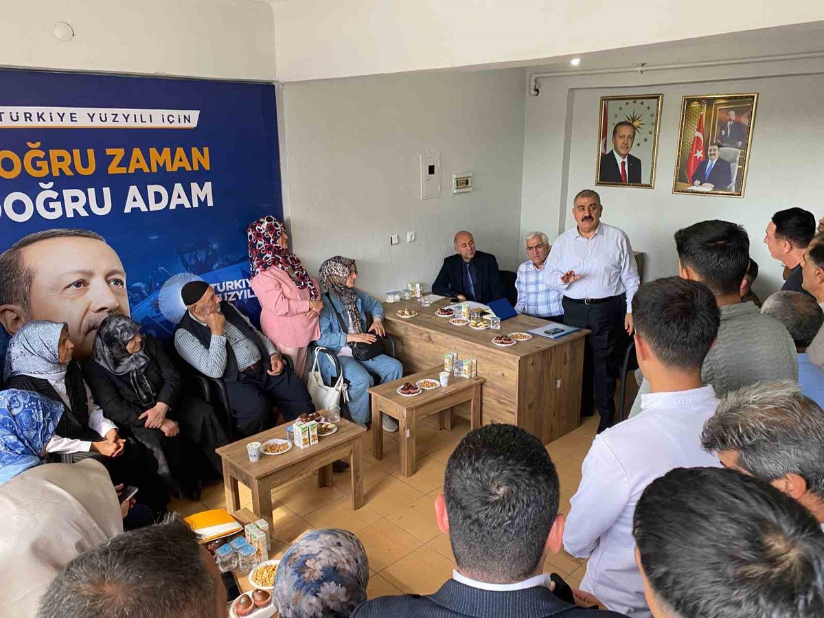 Palandöken Belediye Başkanı Sunar, milletvekili ve ilçe başkanıyla saha çalışmalarını inceledi