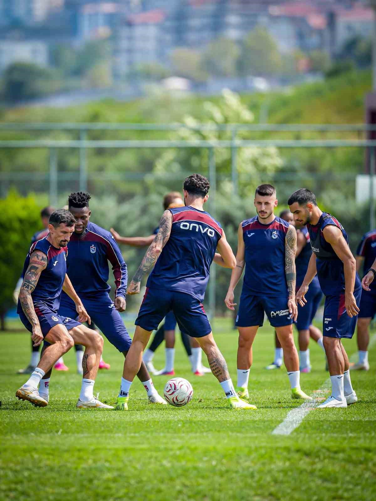 Trabzonspor ile Gençlerbirliği yarın Süper Lig'de 75. kez karşı karşıya gelecek
