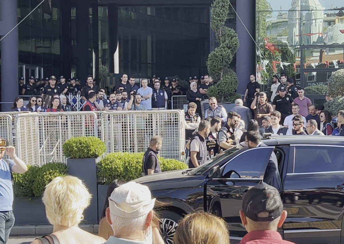 Üsküdar'da başkan vekili seçimi AK Parti itirazının ardından yeniden yapılıyor
