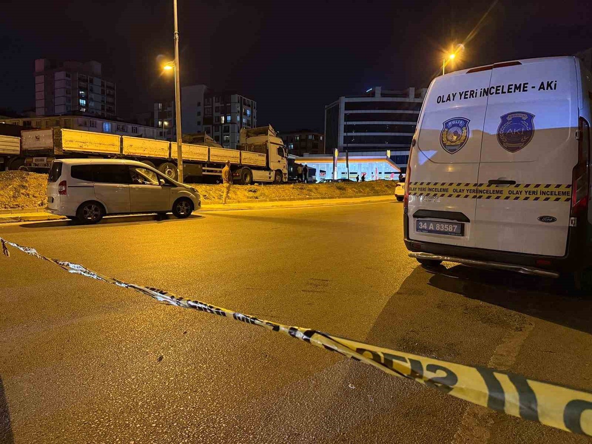 Esenyurt'ta taksici polise ateş açtı, kendini vurdu, 2 ağır yaralı