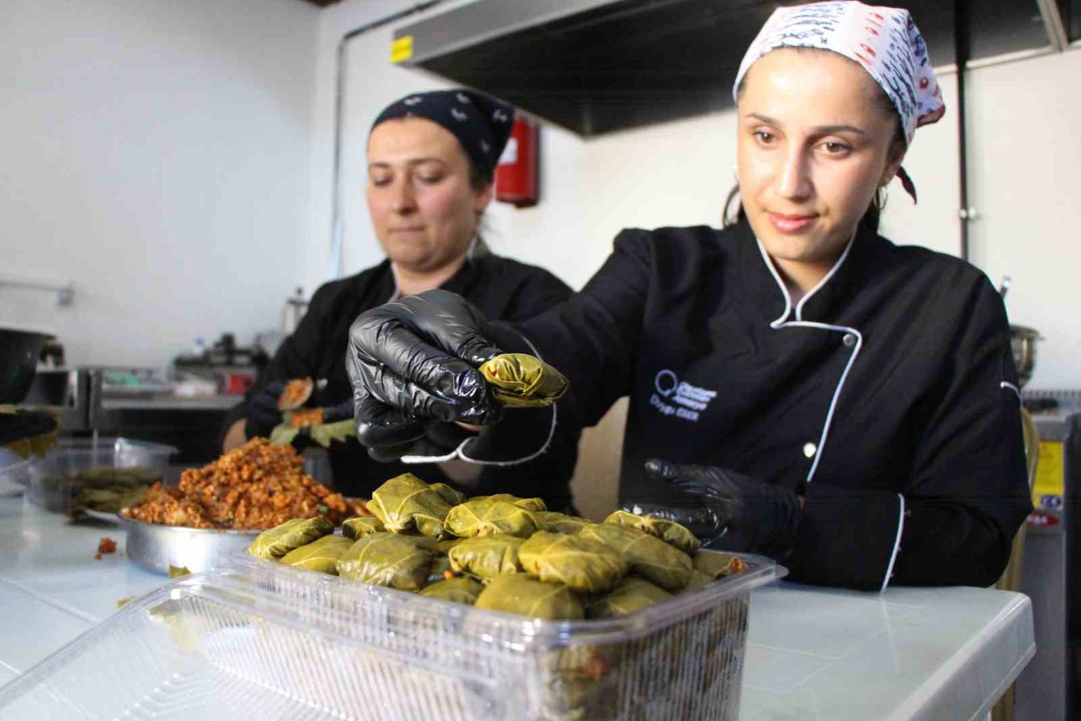 Amasya\'nın tescilli baklalı dolması, bayram ve düğünlerin vazgeçilmezi oldu