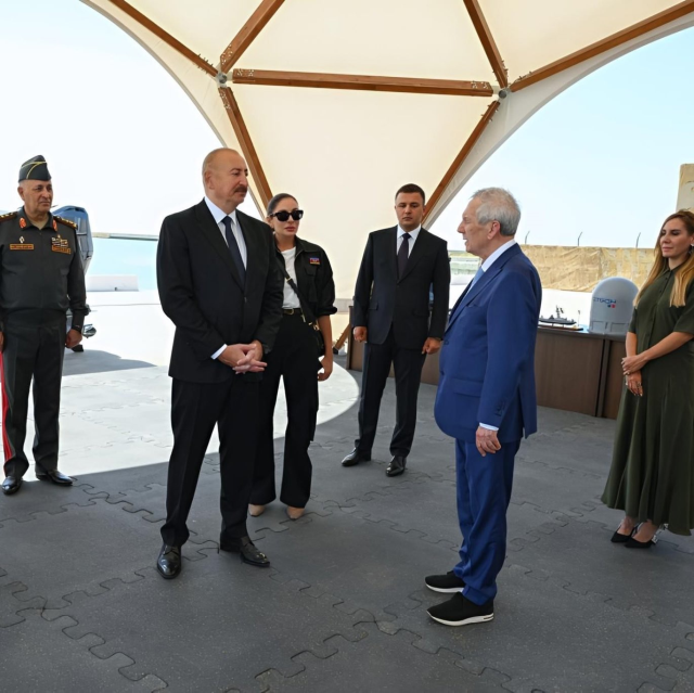 Aziz Yıldırım, Azerbaycan Cumhurbaşkanı Aliyev ile bir araya geldi