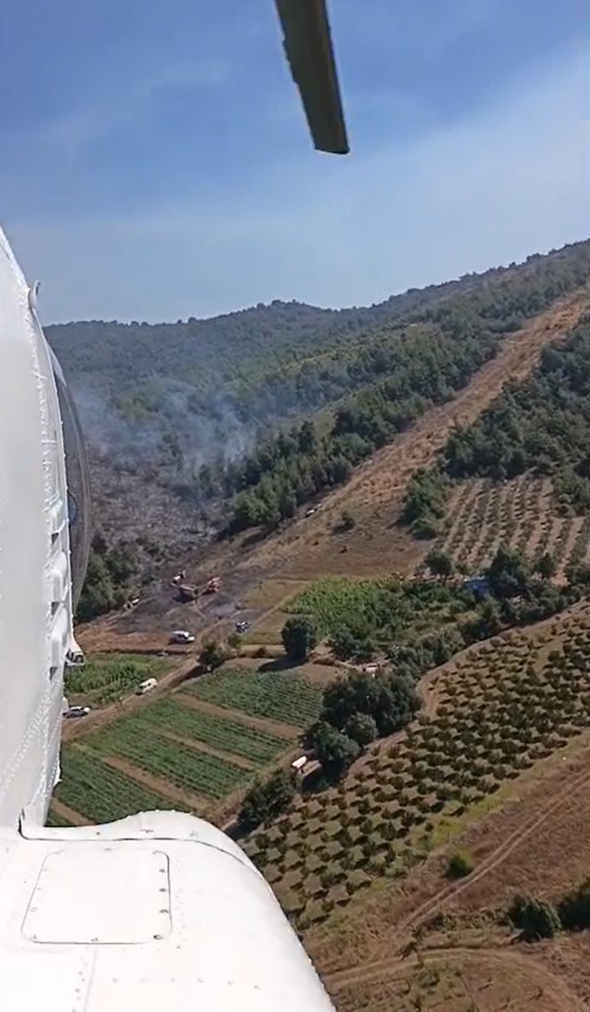 Bursa Kestel\'de anız yangını ormana sıçradı, 3 hava aracıyla müdahale sürüyor