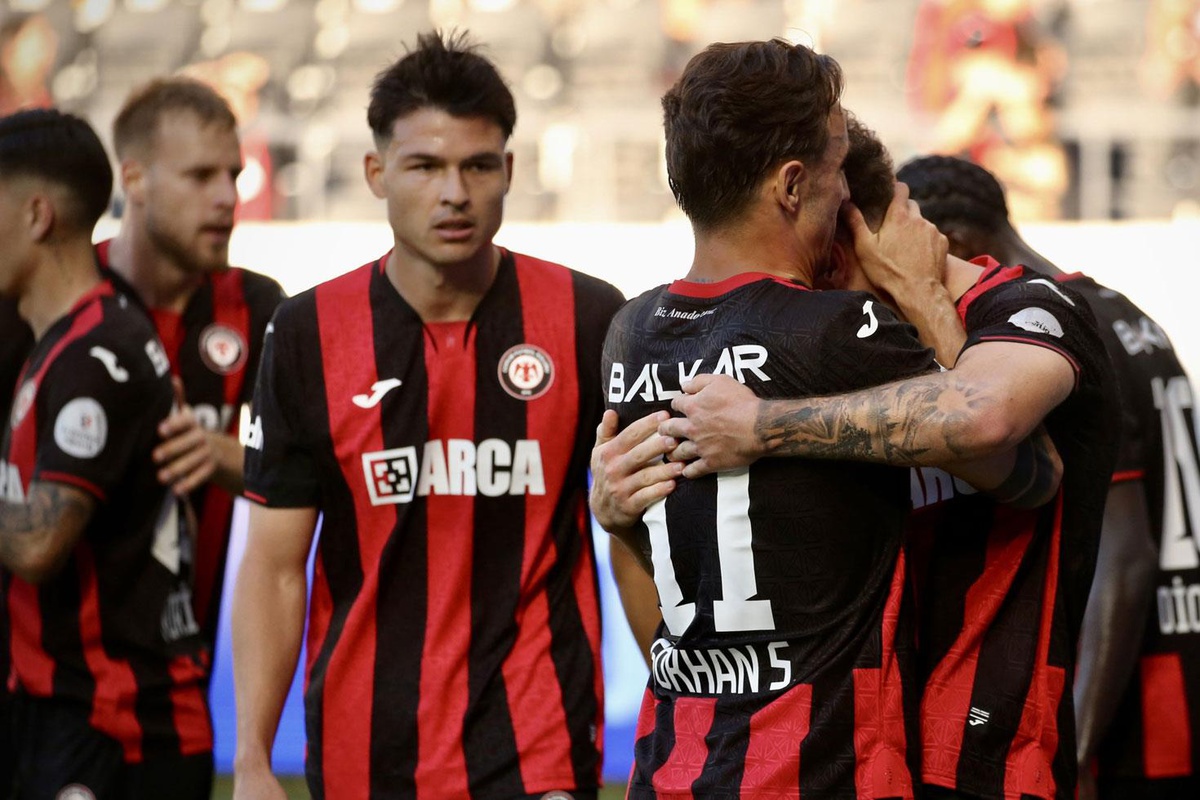 Çorum FK\'dan tarihi galibiyet! Eyüpspor\'u sahadan sildiler