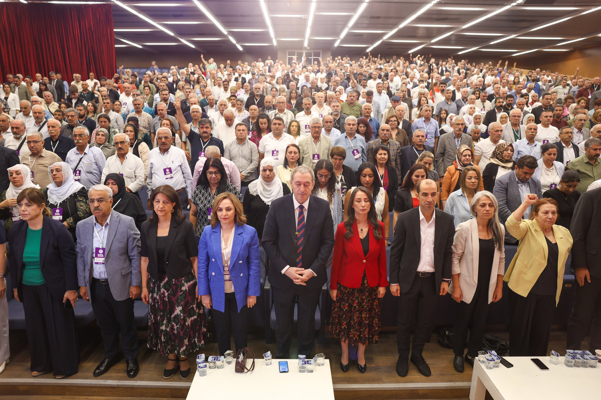 DEM Parti 5. Kongre\'de 80 kişilik Parti Meclisi\'ne 33 yeni üye seçti