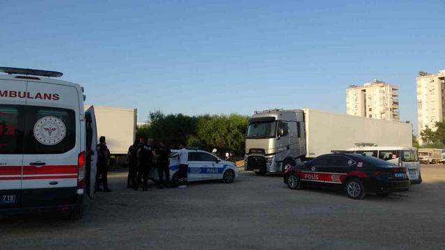 Antalya Kepez'de ağaçlık alanda doğum gününde bir kişi başından vurulmuş halde ölü bulundu