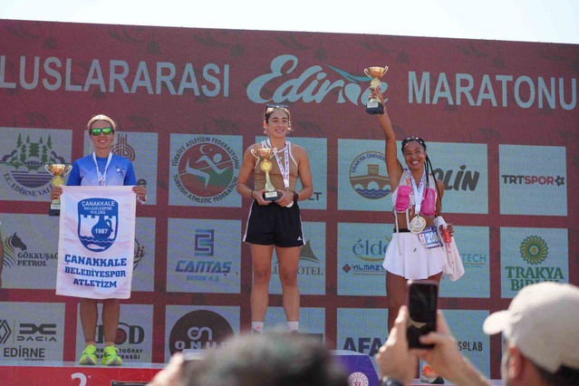 Edirne'de 1071 sporcunun katıldığı maratonda 5, 10 ve 21 km parkurlarında mücadele edildi