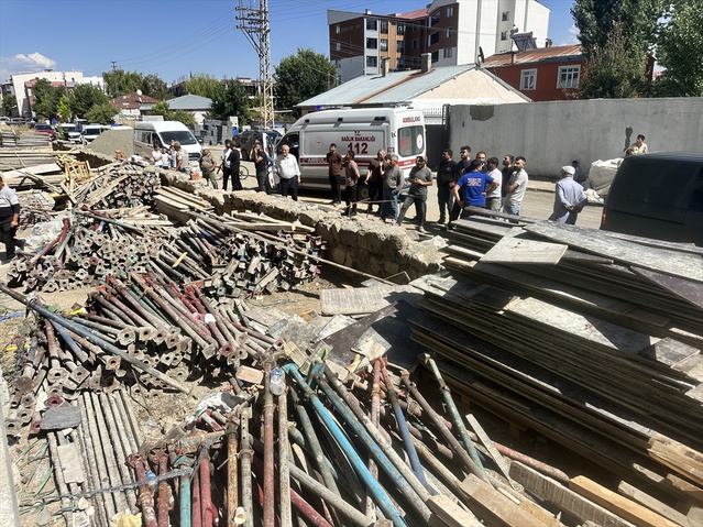 İnşaatta Düşen İşçi Son Yolculuğuna Uğurlandı