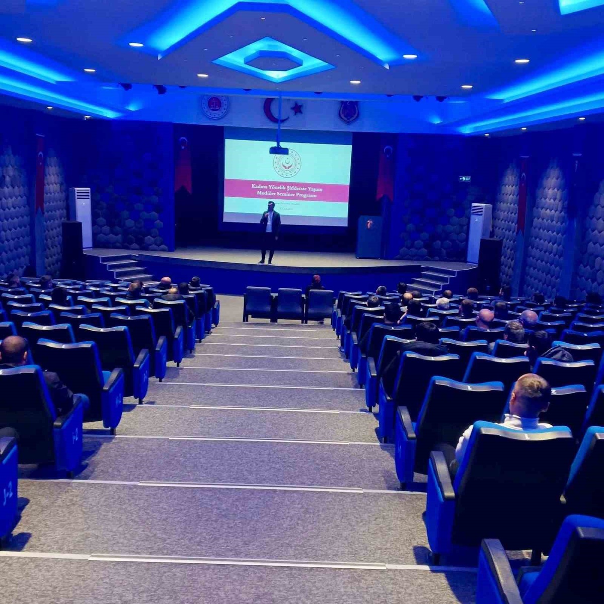 Eskişehir\'de cezaevindeki hükümlülere kadına yönelik şiddet eğitimi verildi