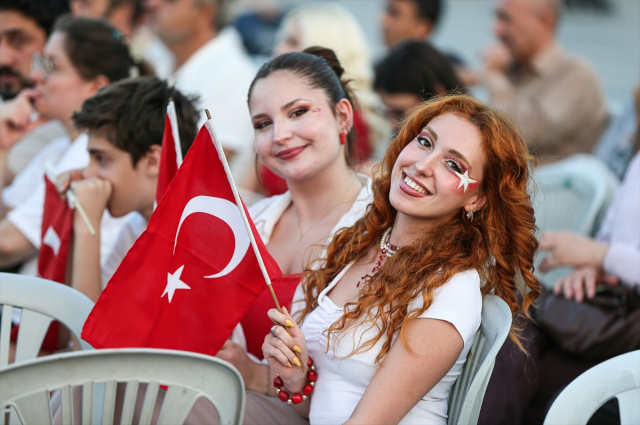 Filenin Sultanları’nın şampiyonluğu Türkiye’yi ayağa kaldırdı! İşte yurttan zafer görüntüleri