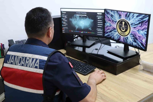 Gaziantep'te 24 kişiyi 989 bin TL dolandıran 28 şüpheliden 4'ü tutuklandı