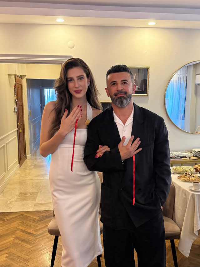 Genç oyuncu Itır Esen nişanlandı, yüzükleri Çağatay Ulusoy taktı: